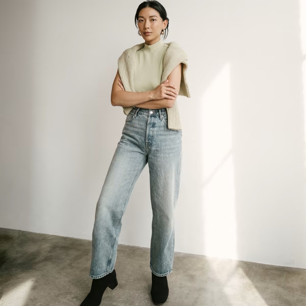 EVERLANE Rigid Way-High Straight Leg Jean, Vintage Blue Light Wash (24W, Reg)